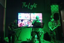 The Light Mercure Makassar Nexa Pettarani Hadirkan Malam Spesial Live Musik Bersama Blue C Band