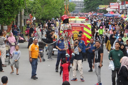 DamKarMat Makassar Berhasil Sentuh Hati Masyarakat di Car Free Day