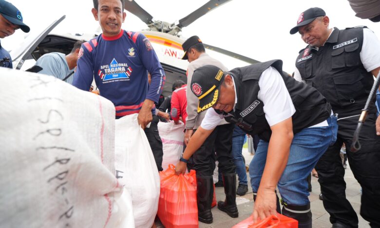 Helikopter Pembawa Bantuan Berhasil Mendarat di Latimojong Luwu, 8 Warga Ikut Dievakuasi