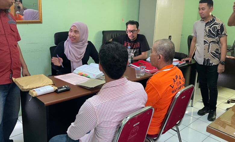 BNNP Limpahkan Kasus Tersangka Narkotika Koko Jhon Ke Kejari Bone