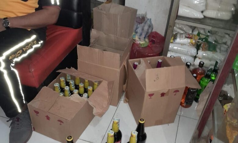 Polsek Ulaweng Amankan Puluhan Botol Miras Ilegal