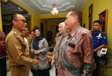 Prof Zudan PJ Gub Sulsel Silaturahmi ke Prof Basri Hasanuddin Diskusikan Pembangunan Sulsel