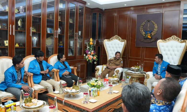 Tidak Antikritik, Aktivis Mahasiswa: Pj Gubernur Sulsel Bahtiar Terbuka dan Miliki Empati yang Tinggi