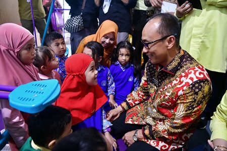 Bunda PAUD Sulawesi Selatan Ninuk Triyanti Zudan Apresiasi Layanan Ruang Tumbuh Kembang Anak RSKD Dadi