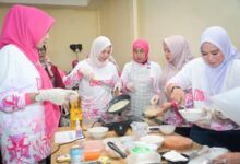 Ketua DWP Makassar, Fadliah Firman, Tunjukkan Kekompakan di Cooking Class APEKSI 2024