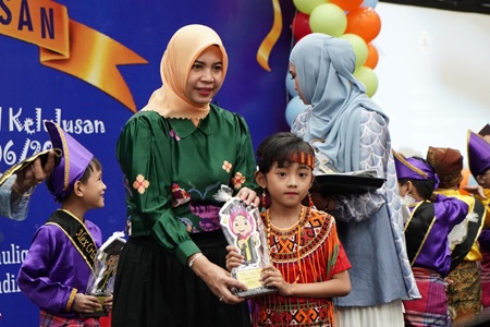 Buka Wisuda TK DWP Kota Makassar Angkatan 45, Fadliah Firman Ingatkan Program Jagai Anakta