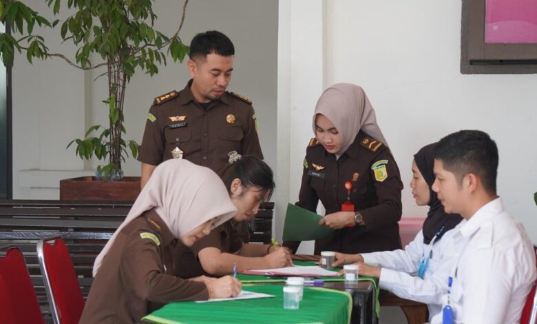 Tindak Lanjut Penyalahgunaan Narkotika, 102 Pegawai Kejari Bone Lakukan Tes Urine