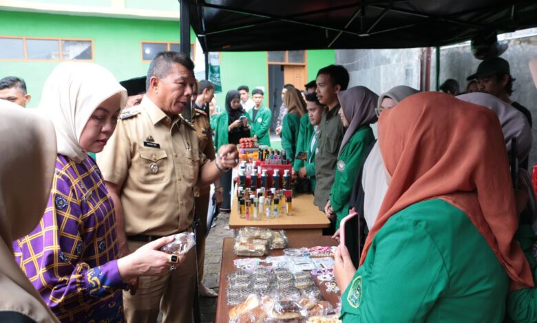 Bupati Andi Utta Beri Kuliah Umum dan Berdialog dengan Ratusan Mahasiswa