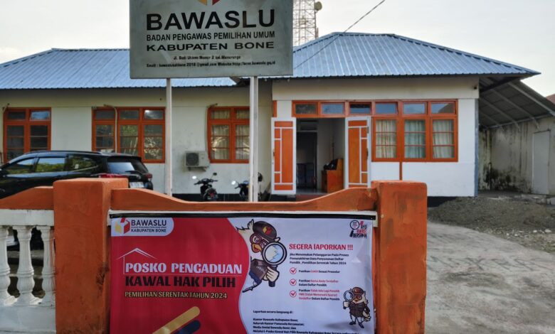 Pastikan Tidak Ada Warga Kehilangan Hak Pilih, Bawaslu Bone Patroli di 27 Kecamatan