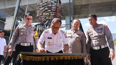 Danny Pomanto Resmikan Tugu Ikan Knalpot Brong di Fly Over