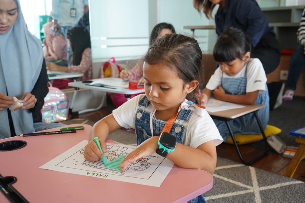 Keseruan Hari Anak Nasional di KALLA; Berkunjung ke Tempat Kerja Orang Tua hingga Ikut Lomba Mewarnai