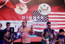 Wali Kota Makassar Dinner Bareng Konsulat Jenderal AS Christopher Green