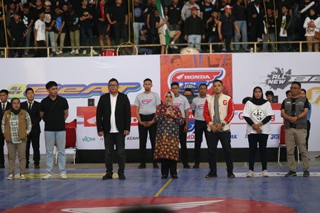 Dibuka Indira, 47 Tim Basket SMA Se Sulsel Ikuti Turnamen Honda DBL