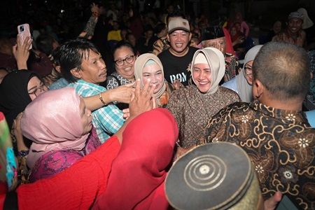 Pesta Rakyat Tiga Kecamatan, Indira Merajut Kebersamaan dengan Mayarakat