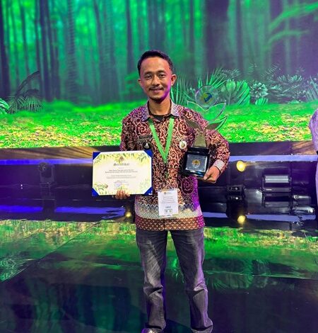 Desa Tana Towa Raih Penghargaan Proklim Utama