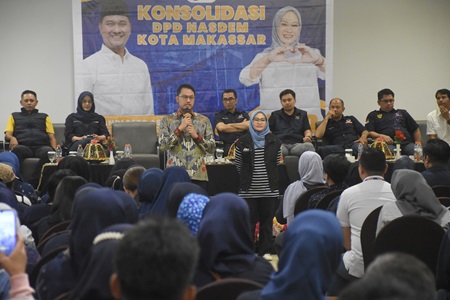 Andi Seto Asapa-Rezki Mulfiati Lutfi Kompak di Rapat Konsolidasi Nasdem Makassar