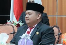 Ricko Djanggola Pimpin Sidang Paripurna Pertama Sejak Anggota DPRD Kota Palu yang Baru Dilantik