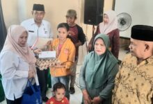 Wawali Reny Hadiri Penyaluran Zakat, Infaq, dan Sedekah dari Baznas