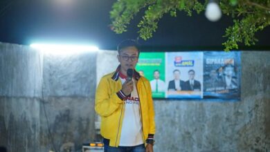 Andi Rio Roasting Stand Up Comedy IndoBone Sebagai Bentuk Penyampaian Aspirasi Kreatif