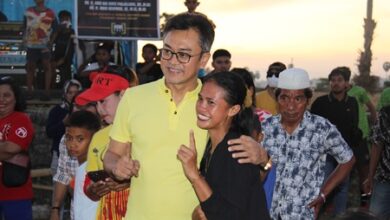 Emak-Emak di Bajoe Sebut Andi Rio Sosok Pemimpin Sederhana dan Karismatik