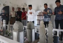 Danny Pomanto Ziarah ke Makam Datu Suppa dan Mantan Wawali Parepare Faisal Sapada