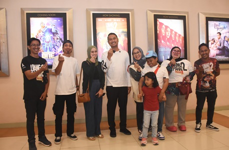 Pasangan Sehati Nobar Film Uang Panai 2 di Tiga Mal