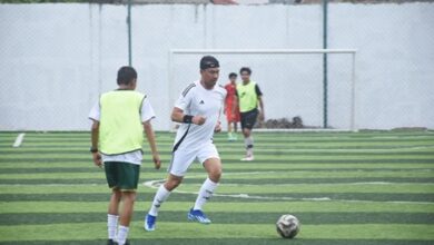 Bakal Cawali Makassar Andi Seto Bermain Sepakbola Mini Soccer Bersama Jurnalis