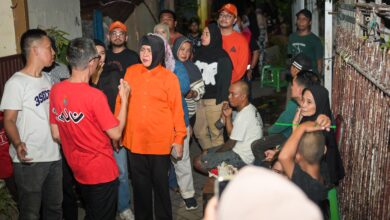 ORANGe Muda dan Indira Yusuf Ismail Kunjungi Korban Kebakaran di Jalan Badak