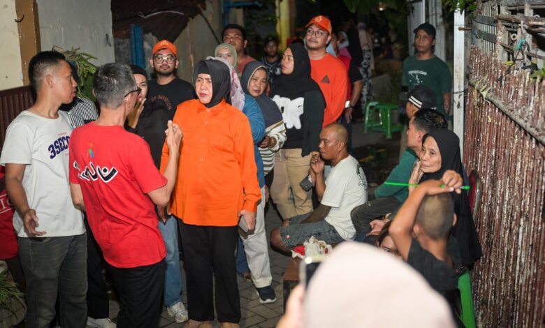 ORANGe Muda dan Indira Yusuf Ismail Kunjungi Korban Kebakaran di Jalan Badak