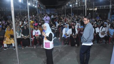 Nostalgia di Lapangan Tenis, Seto-Rezki Dapat Dukungan Penuh dari Warga Hartaco Indah