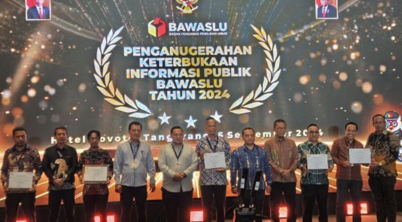 Bawaslu Kabupaten Luwu Timur merupakan satu-satunya Bawaslu Kabupaten/Kota di Sulawesi Selatan yang berhasil meraih penghargaan predikat informatif pada Anugerah Keterbukaan Informasi Publik Bawaslu tahun 2024.