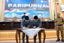 DPRD Makassar Bersama Pemkot Tandatangani KUA-PPAS 2025