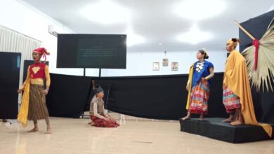 Tampil pada Pembukaan Teater Berbahasa Daerah, Teater Satu Makassar Sukses Mementaskan Galigo: Nawanawana Sawerigading