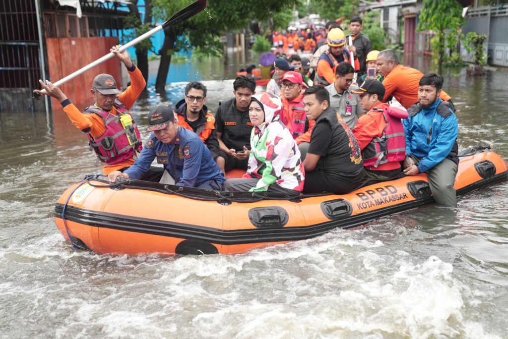 Danny Pomanto Tinjau Banjir di Manggala