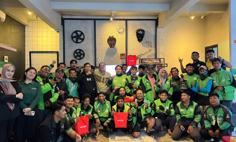 Tingkatkan Keselamatan Berkendara Para Mitra, Kalla Kars x Gojek Berikan Edukasi Safety Riding