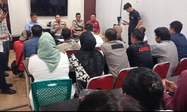Sejumlah Advokat Datangi Polres Bone, Pertanyakan Perkembangan Kasus Penembakan Rudi