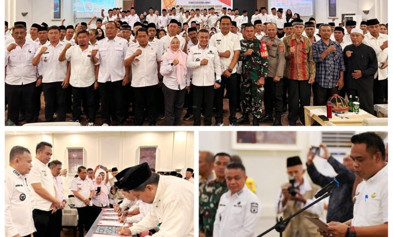 Wali Kota Palu Saksikan Pelantikan Ketua RT dan RW Se-Kecamatan Palu Timur