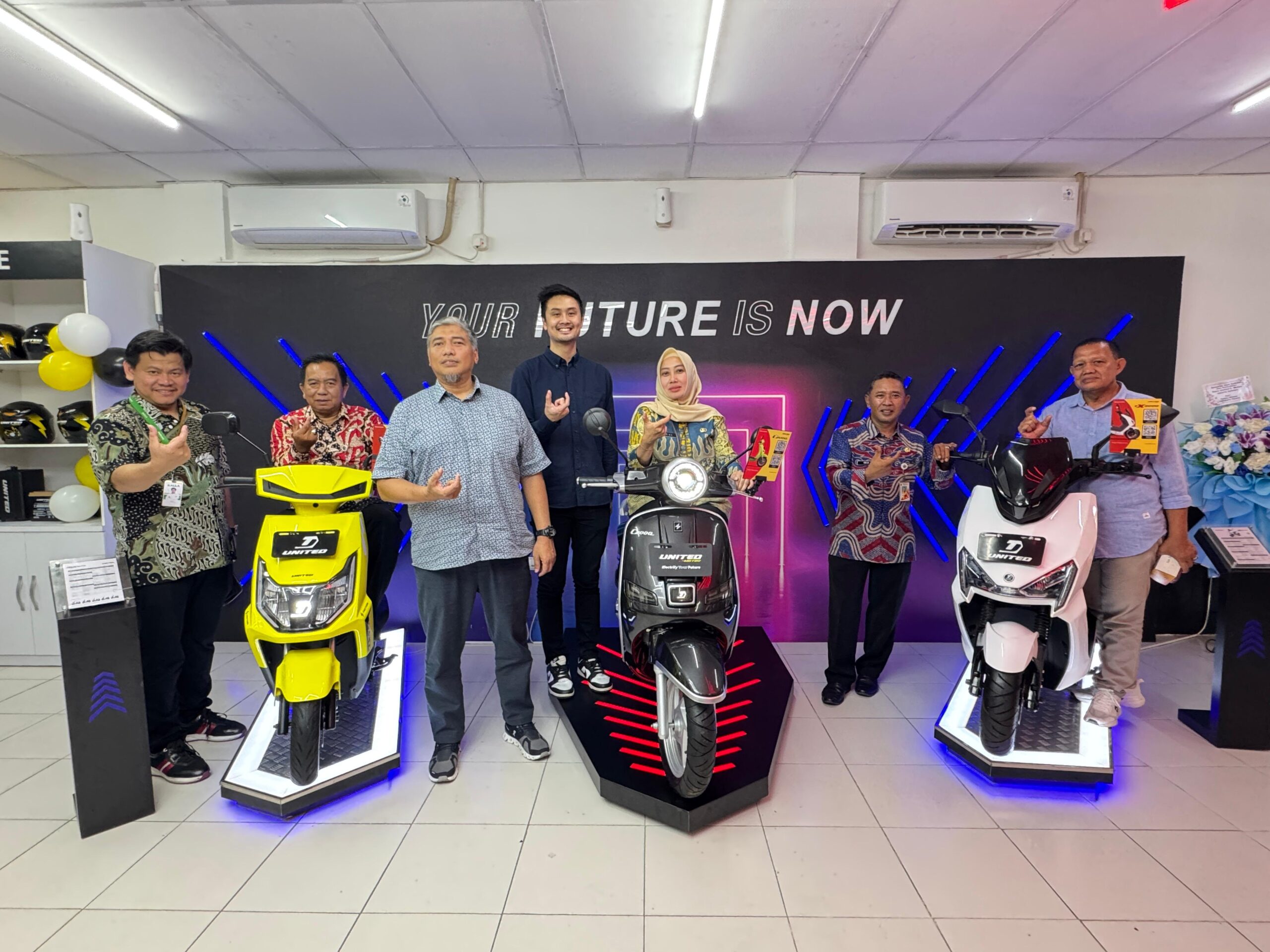 Perkuat Pangsa Pasar, United E-Motor Resmikan Showroom Motor Listrik Terbaru di Jakarta Selatan