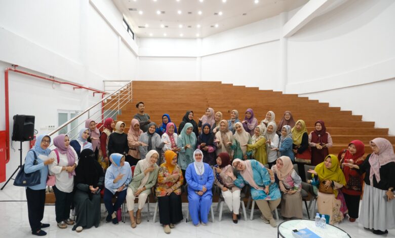 Suasana Haru Warnai Pertemuan Indira Yusuf Ismail dengan Pengurus TP PKK Makassar