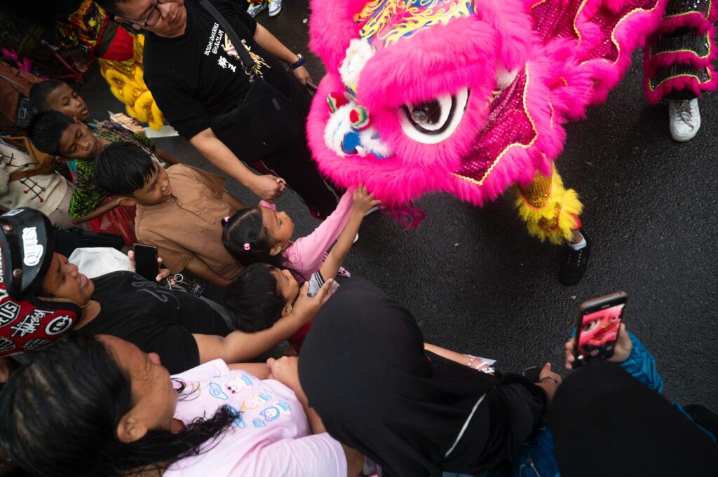 Atraksi Barongsai dan Tari Karannuang Hibur Pengunjung di Hari Kedua Perayaan Jappa Jokka Cap Go Meh