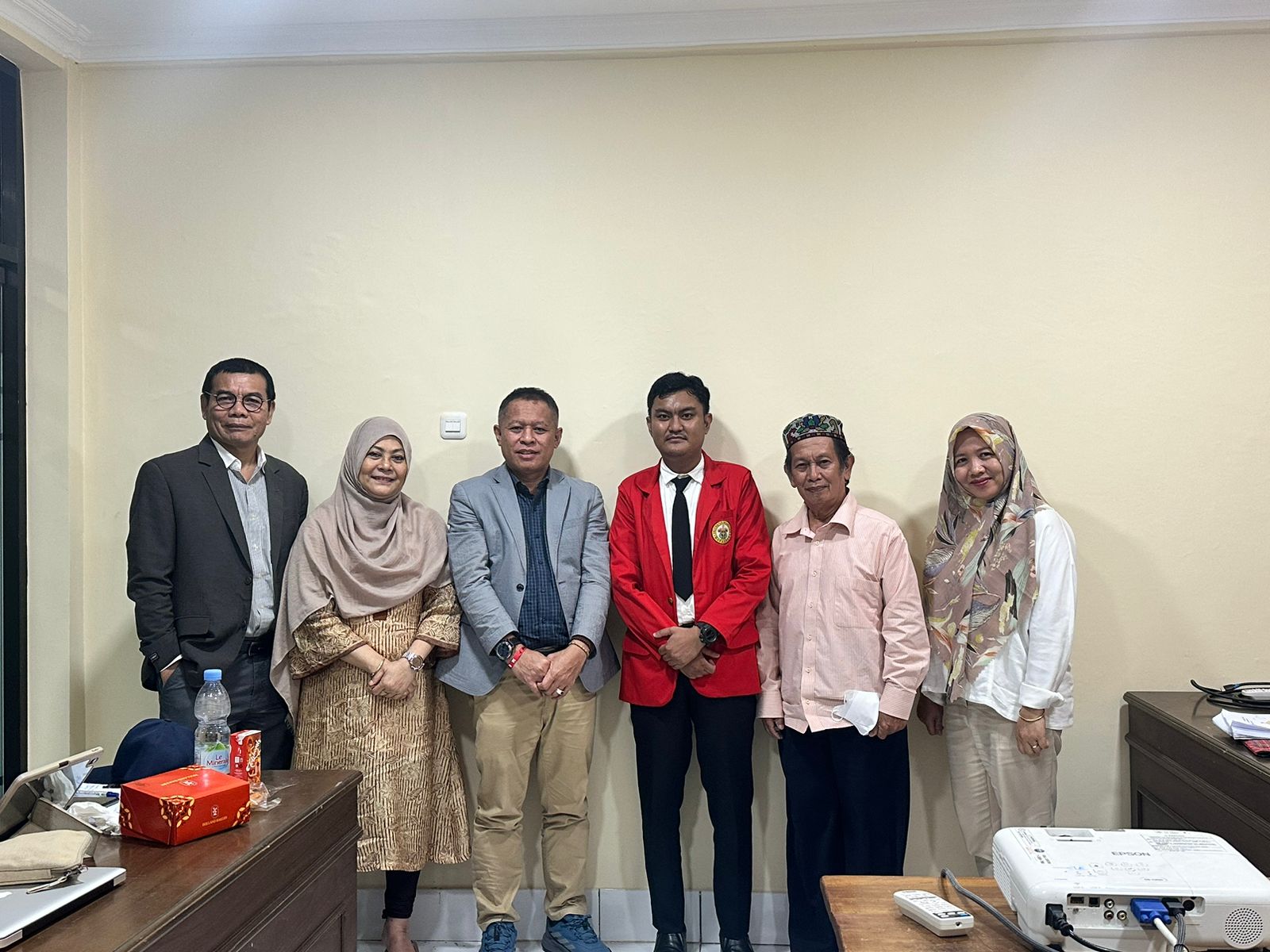 Raih Gelar Magister Humaniora FIB Unhas, Teguh Esa Bangsawan DJ Bersiap Hadapi Ujian S2 Ilmu Filsafat UI