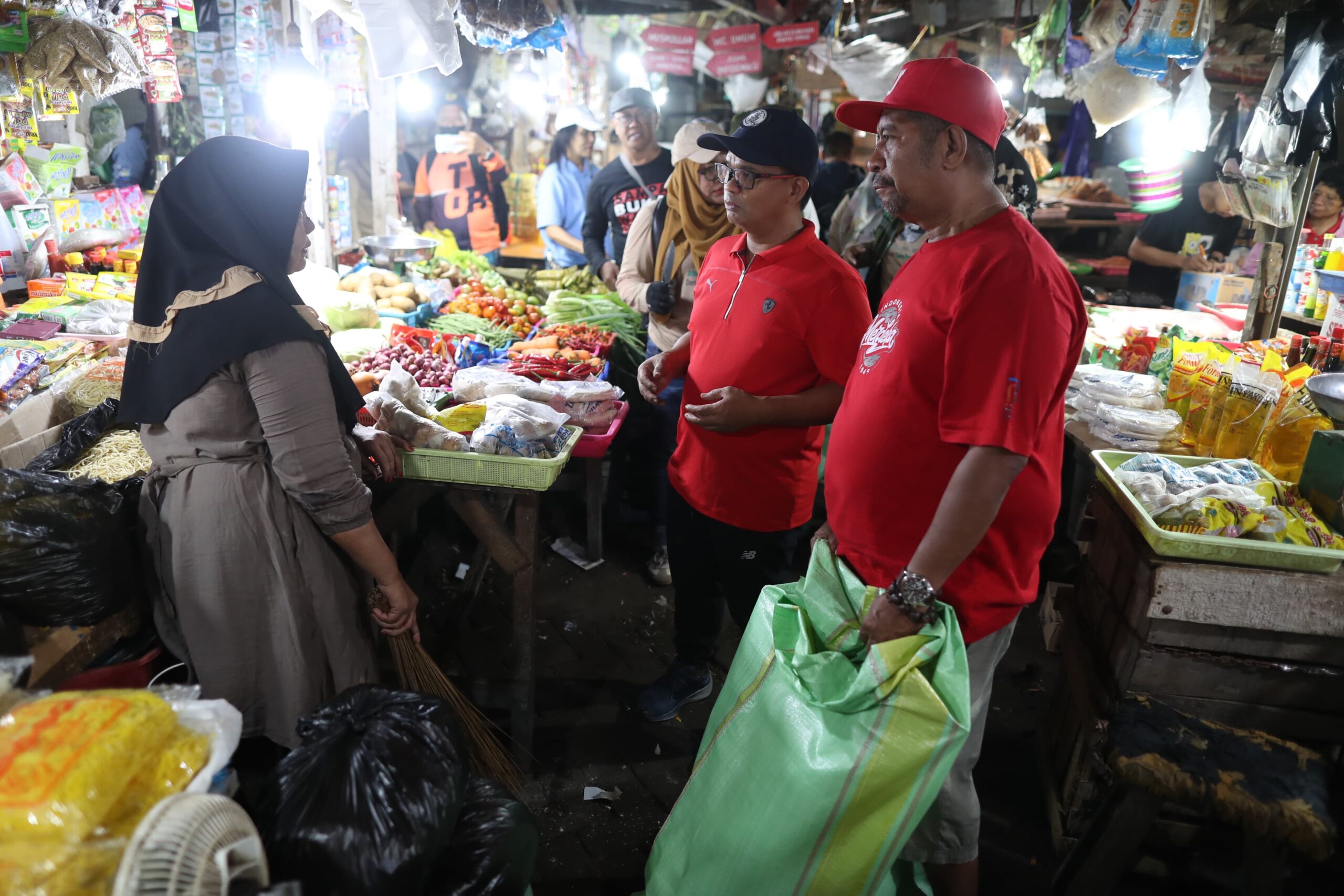 Rangkaian Peringatan Hari Peduli Sampah Nasional 2025, Aksi Bersih di Pasar Panakukang Makassar