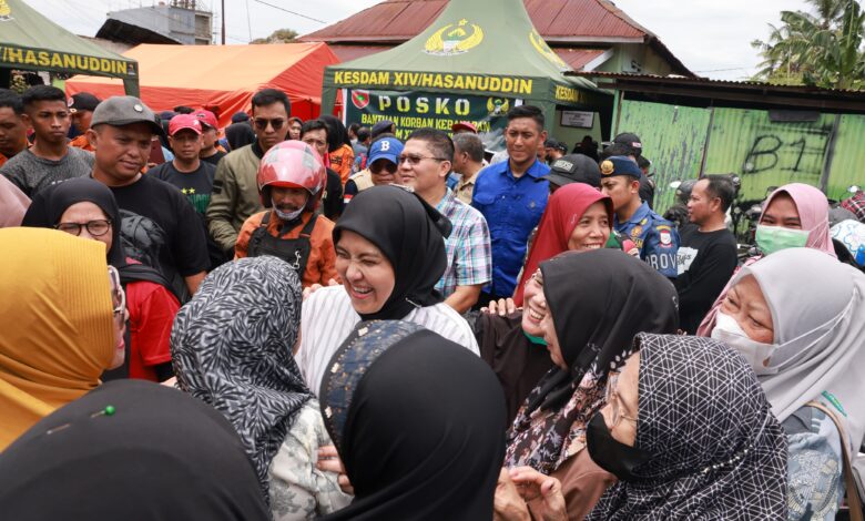 Peduli Korban Kebakaran, Wakil Wali Kota Makassar Salurkan Bantuan Bagi Warga Terdampak