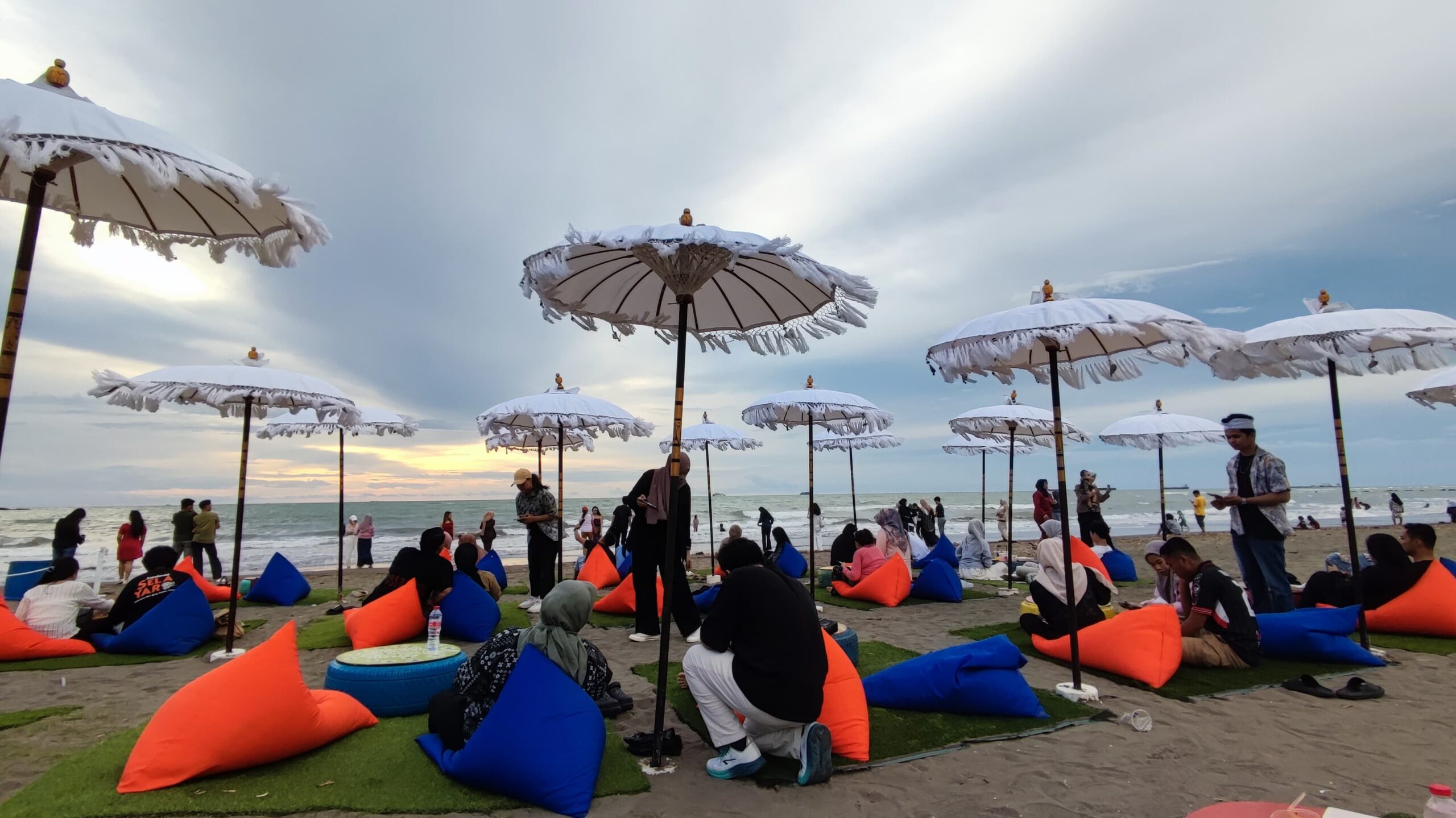 Relaunch Cerita Pantai Perkenalkan Menu Baru dan Nuansa Berbeda di Pantai Indah Bosowa Makassar