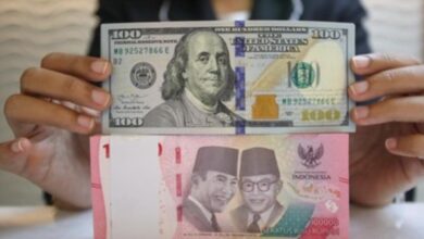 Rupiah Tumbang Imbas Trump Umumkan Tarif Baru Impor Baja dan Aluminium