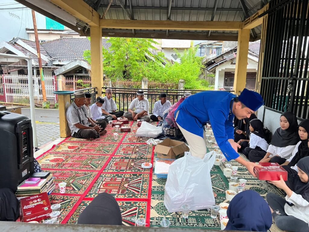 Warga Kompleks Prima Griya Gelar Buka Puasa dan berbagi ke Anak Yatim