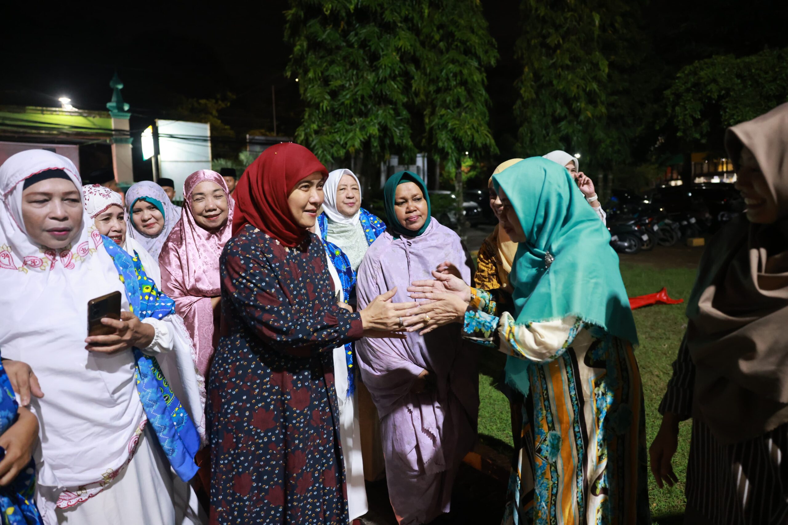 Aliyah Mustika Ilham Safari Ramadan dan Salat Tarawih di Masjid Baiturrahman Panaikang