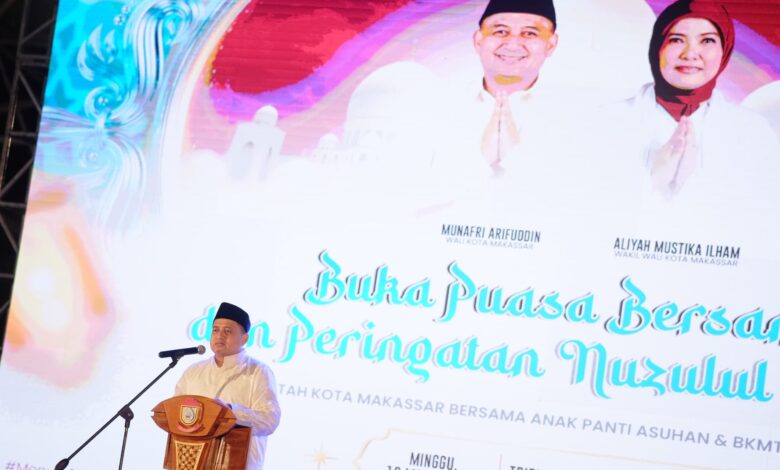 Peringati Nuzulul Quran, Wali Kota dan Wakil Wali Kota Makassar Santuni Anak Yatim