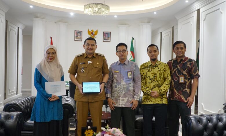 Laporkan SPT Tahunan Sebelum 31 Maret, Wali Kota Makassar dan Ketua TP PKK Ajak Warga Taat Pajak