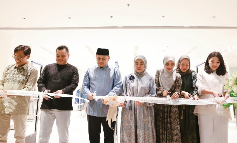 Wali Kota Makassar Resmikan Gerai Geulis Kasep, Dorong Investasi dan Pengembangan Merek Lokal